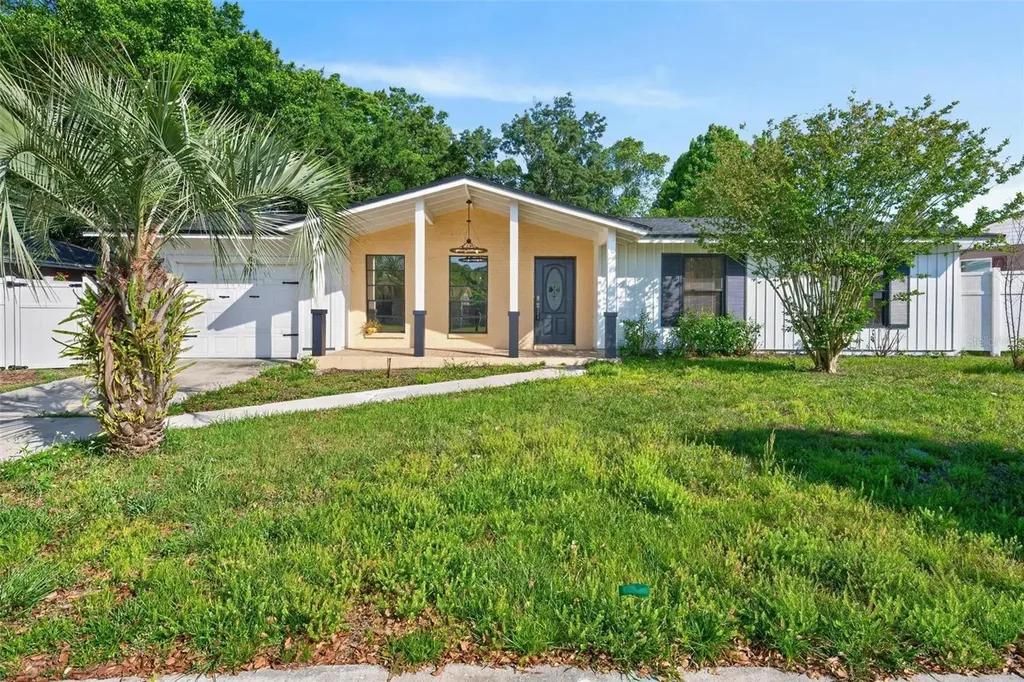 2039 Jefferson Avenue Deltona FL 32738