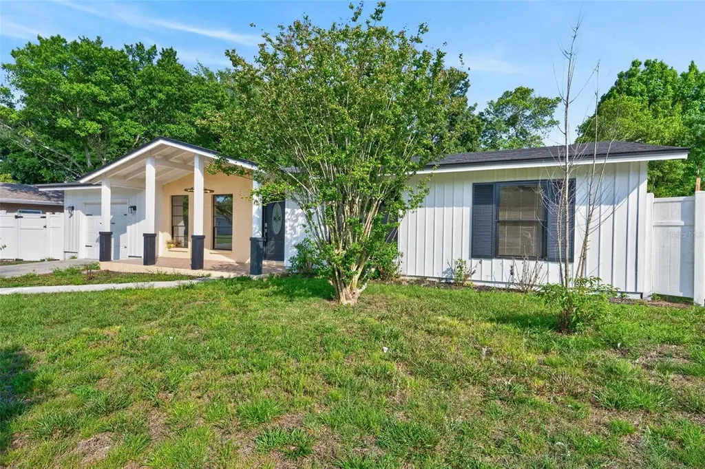 2039 Jefferson Avenue Deltona FL 32738