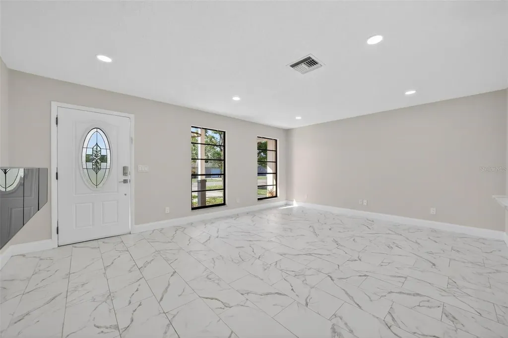 2039 Jefferson Avenue Deltona FL 32738