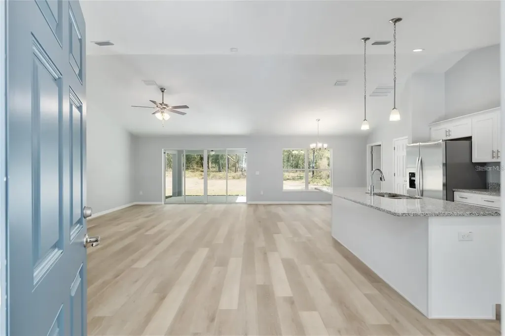 6100 SW 206 Avenue Dunnellon FL 34431