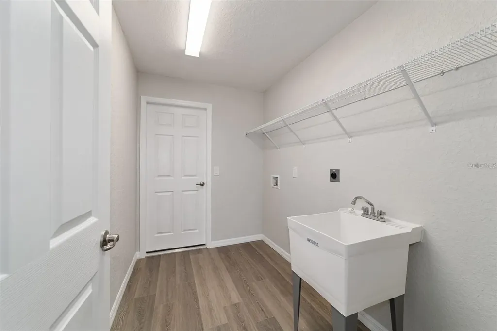 6100 SW 206 Avenue Dunnellon FL 34431