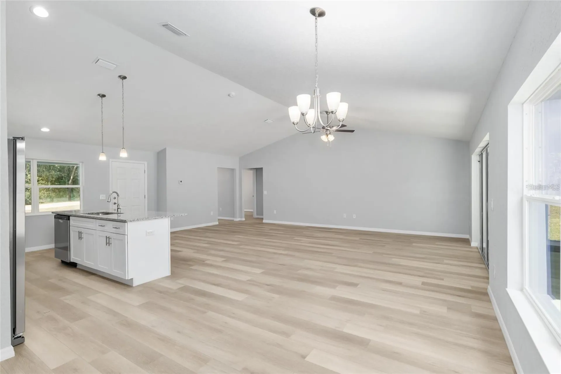 6100 SW 206 Avenue Dunnellon FL 34431