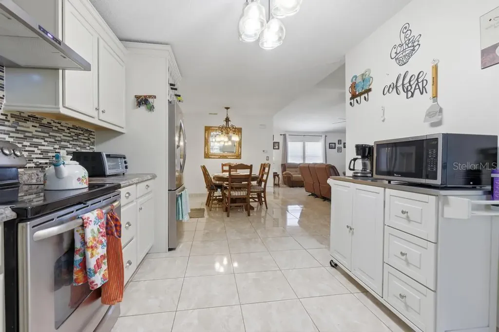 2800 Foxdale Drive Deltona FL 32738