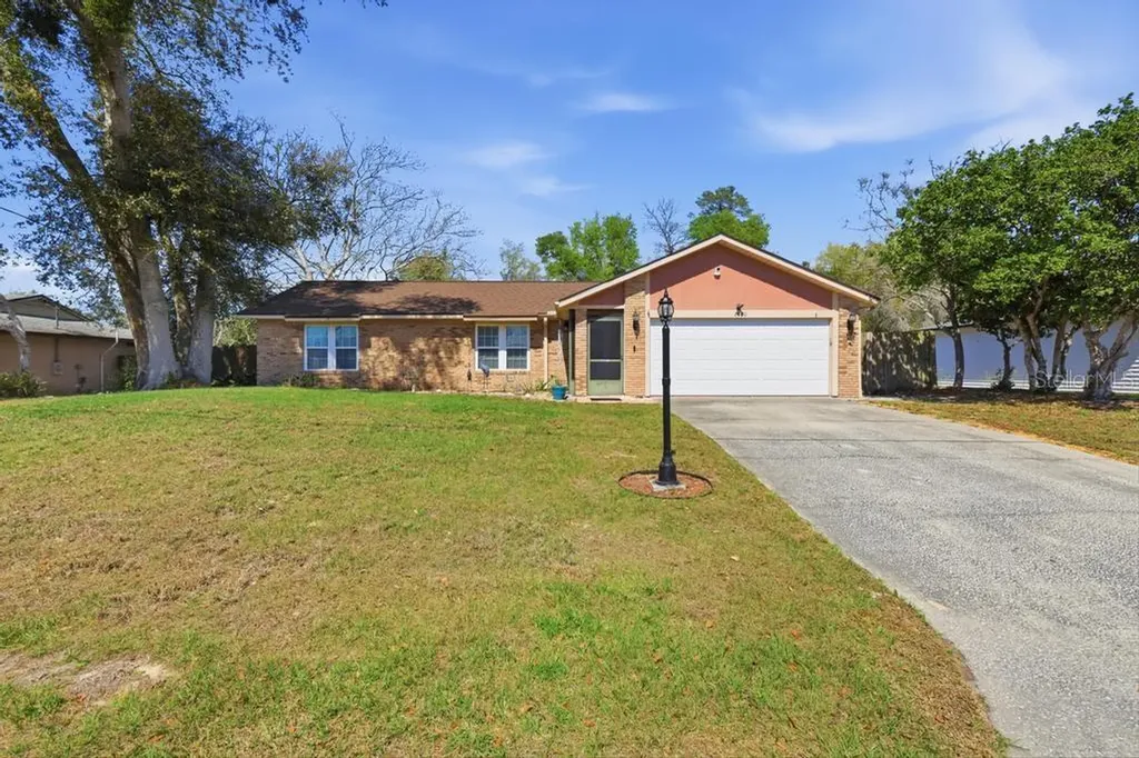 2800 Foxdale Drive Deltona FL 32738