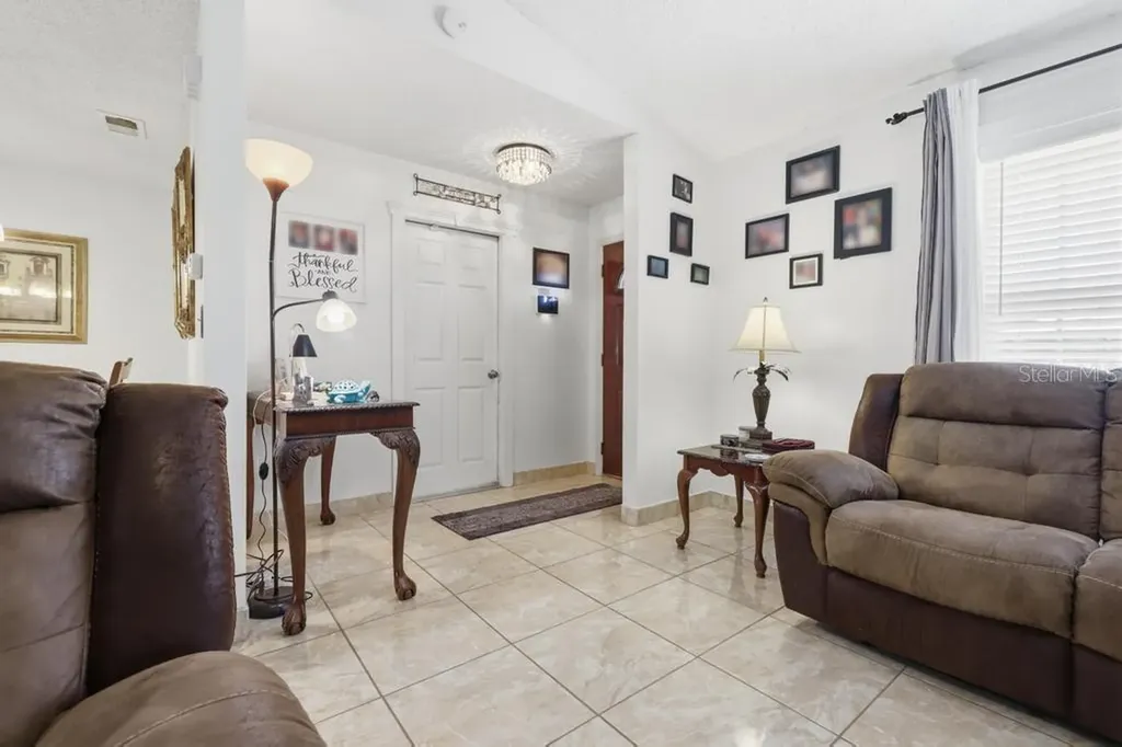 2800 Foxdale Drive Deltona FL 32738