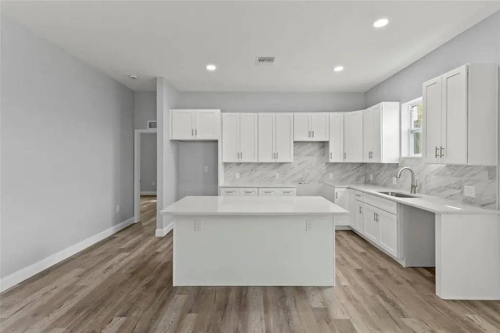 3707 20th Street E Bradenton FL 34208