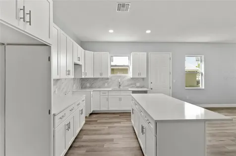 3707 20th Street E Bradenton FL 34208