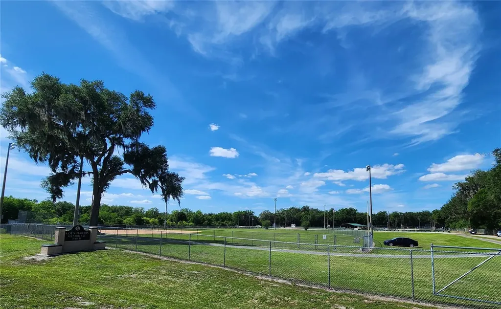 3814 E C 478 Webster FL 33597