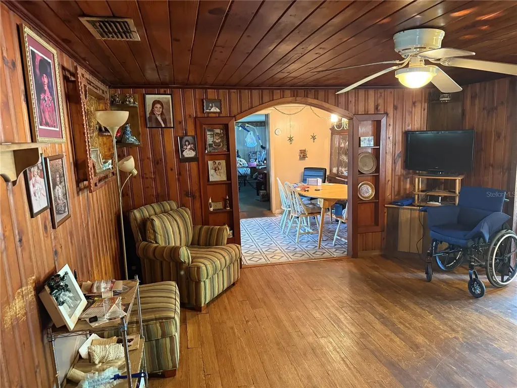 120 4th Wahneta Street E Winter Haven FL 33880