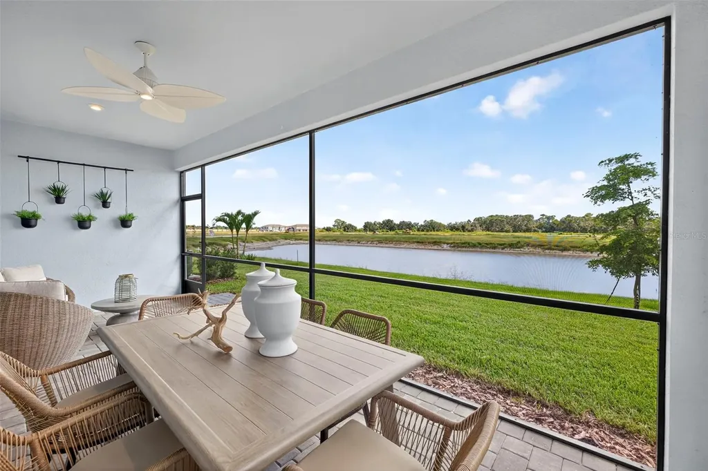 9243 Aurelia Avenue Parrish FL 34219