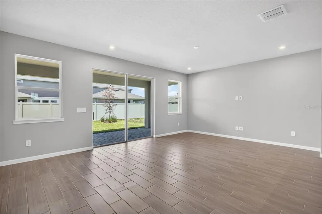 9243 Aurelia Avenue Parrish FL 34219