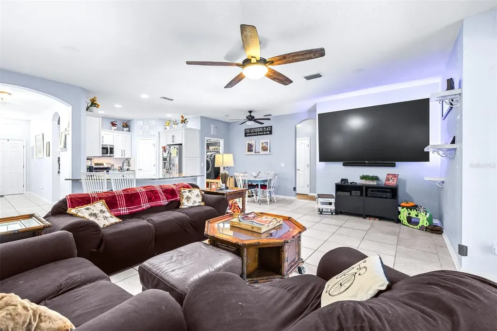 16320 Bridgewalk Drive Lithia FL 33547