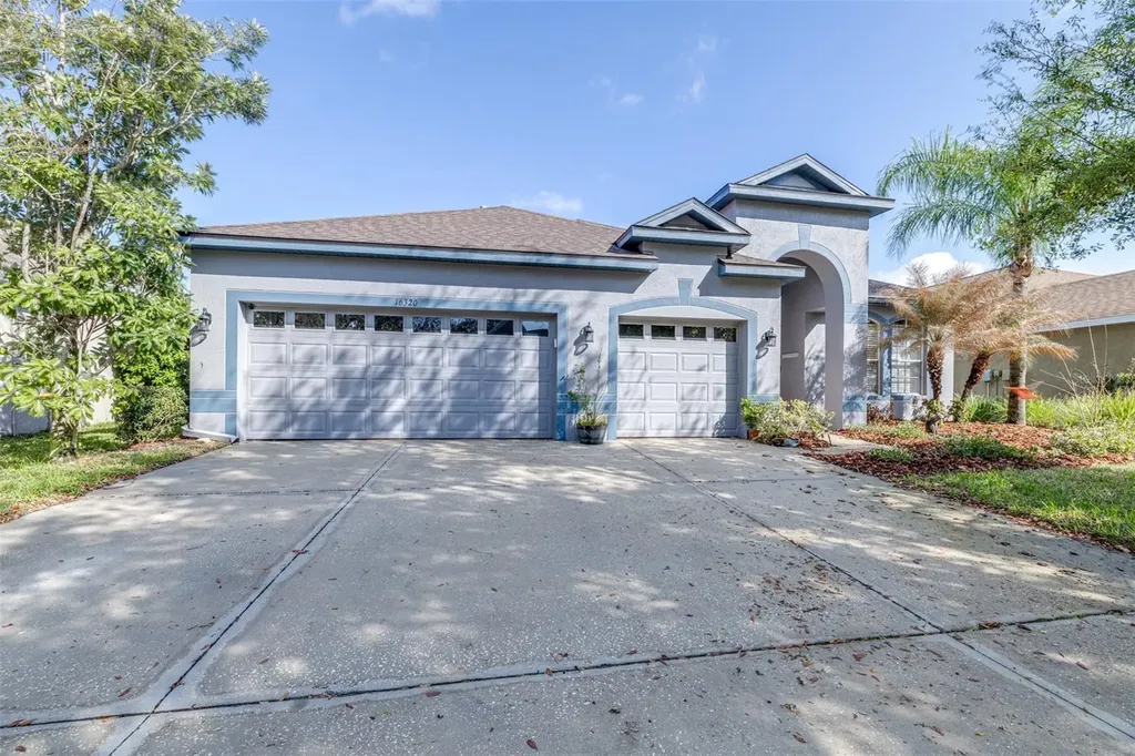 16320 Bridgewalk Drive Lithia FL 33547