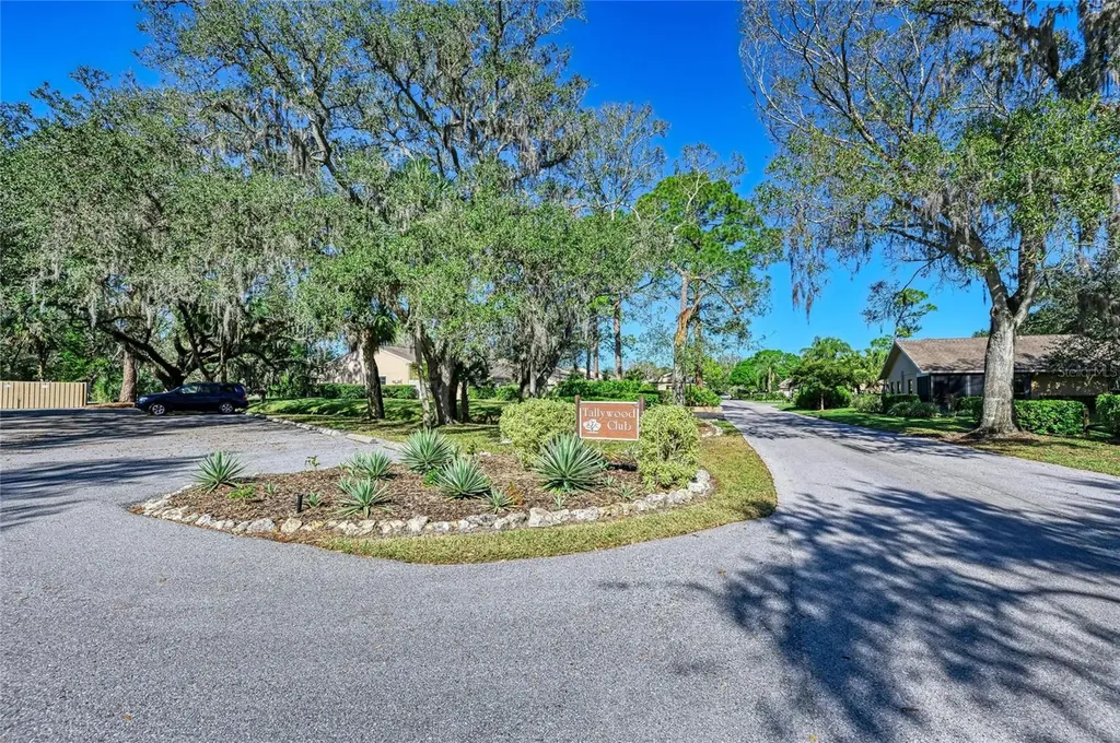 3405 Tallywood Lane Sarasota FL 34237