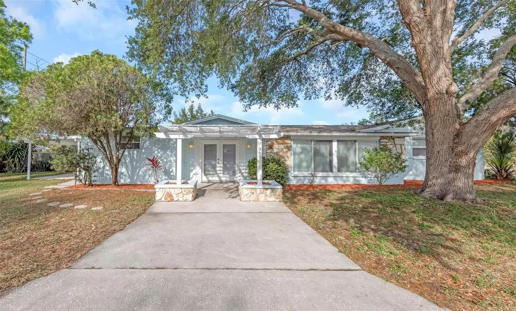 360 57th Street N St Petersburg FL 33710