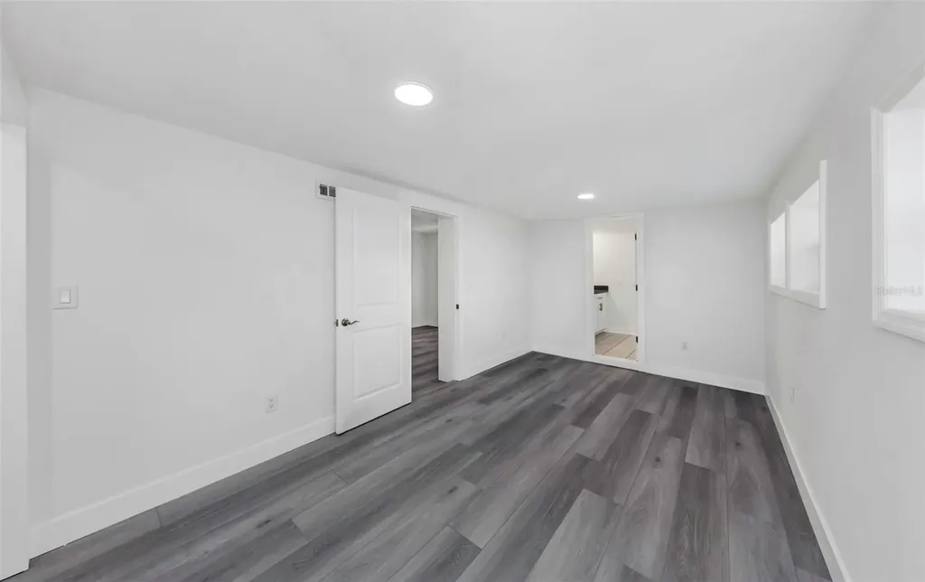 360 57th Street N St Petersburg FL 33710