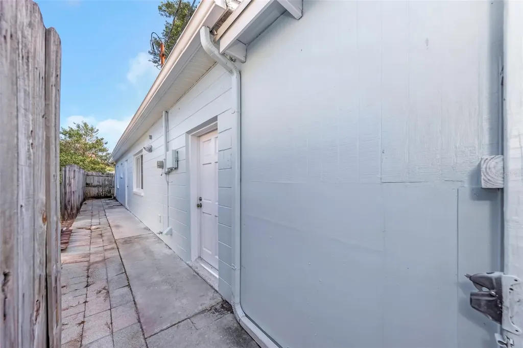 360 57th Street N St Petersburg FL 33710