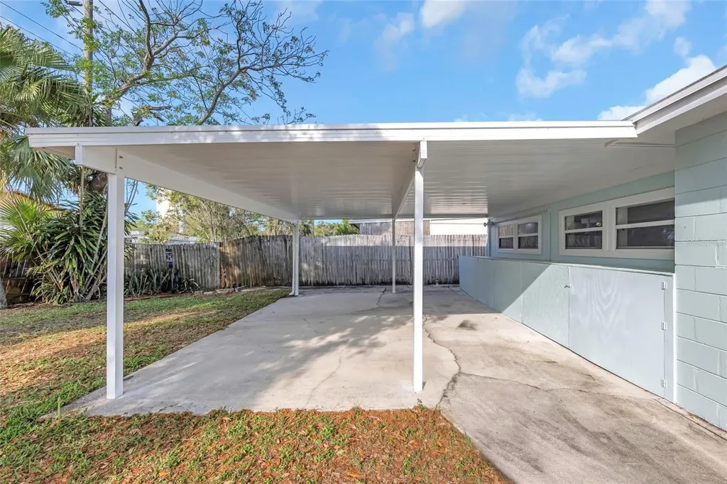 360 57th Street N St Petersburg FL 33710