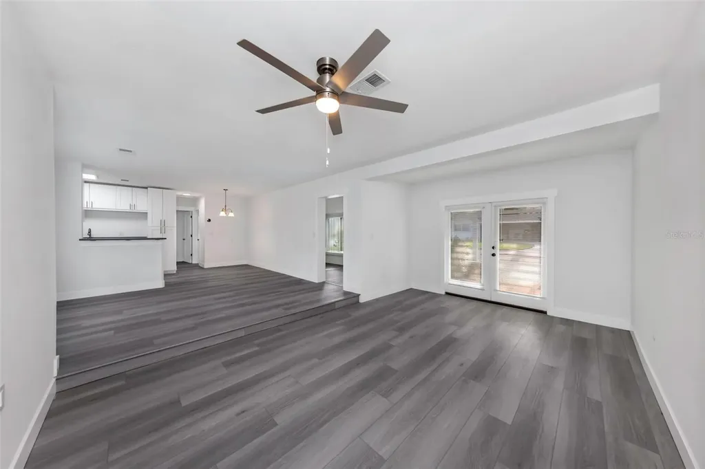 360 57th Street N St Petersburg FL 33710