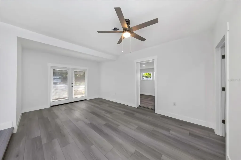 360 57th Street N St Petersburg FL 33710