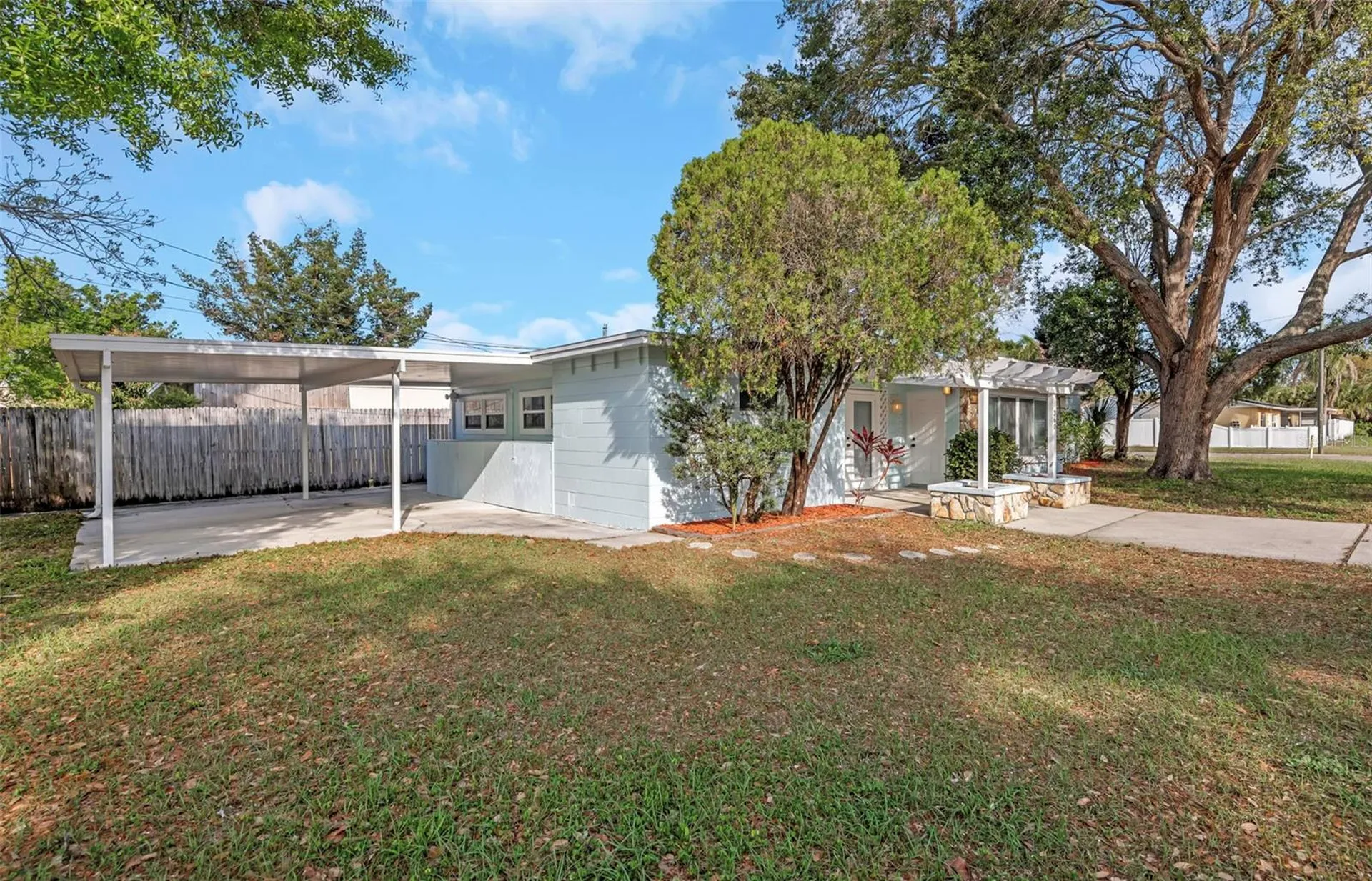 360 57th Street N St Petersburg FL 33710