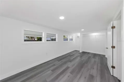 360 57th Street N St Petersburg FL 33710