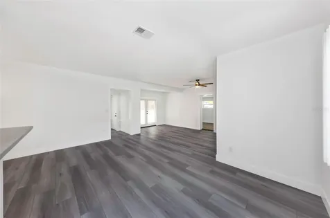 360 57th Street N St Petersburg FL 33710