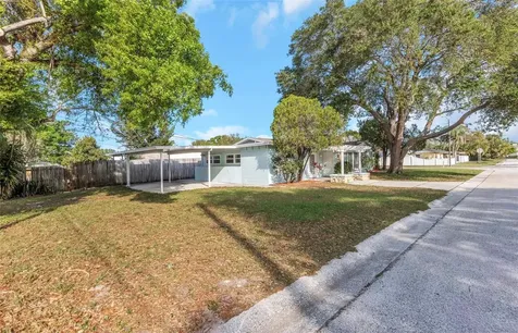 360 57th Street N St Petersburg FL 33710