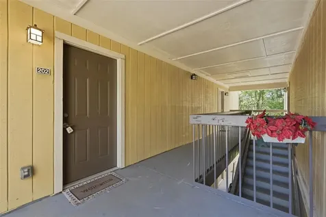 13285 Arbor Pointe Circle Tampa FL 33617