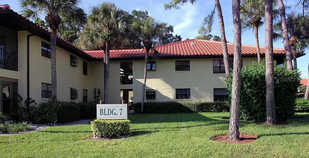 704 Hammock Pine Boulevard Clearwater FL 33761
