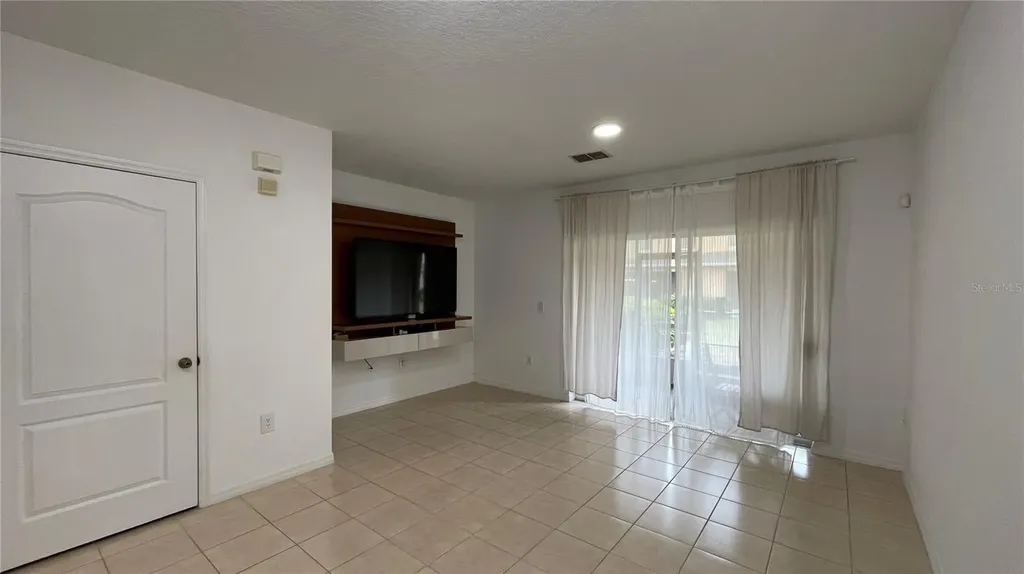 249 Weymouth Drive Davenport FL 33897