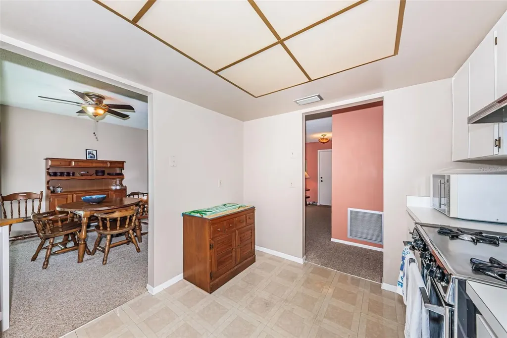 4106 53rd Avenue S St Petersburg FL 33711