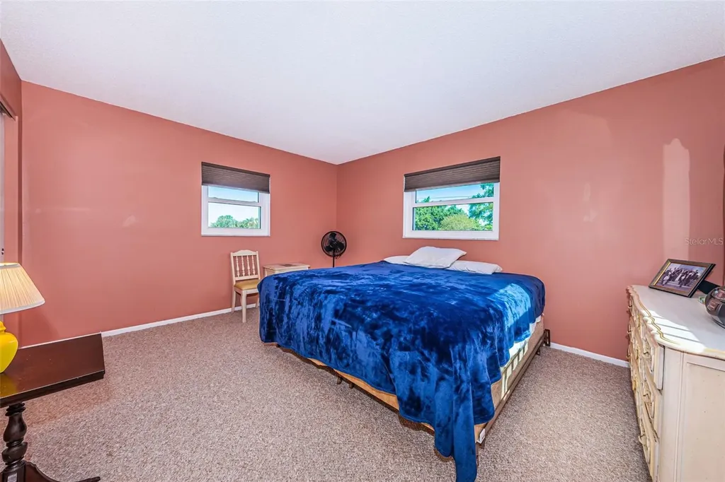 4106 53rd Avenue S St Petersburg FL 33711
