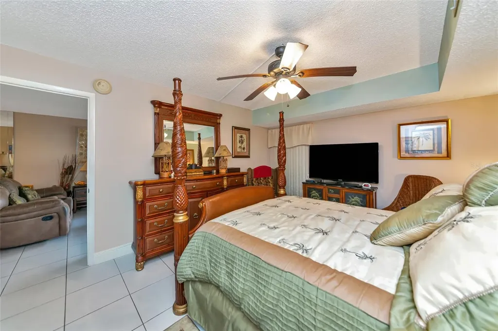 2657 Woodgate Lane Sarasota FL 34231