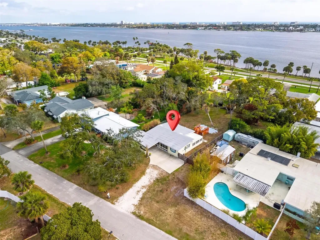 1715 Areca Way Daytona Beach FL 32117