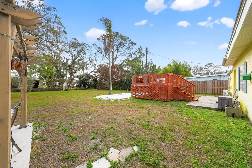 1715 Areca Way Daytona Beach FL 32117