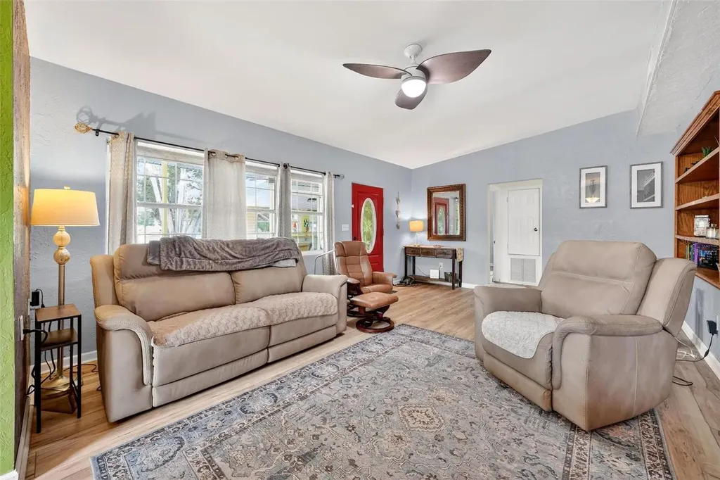 1715 Areca Way Daytona Beach FL 32117