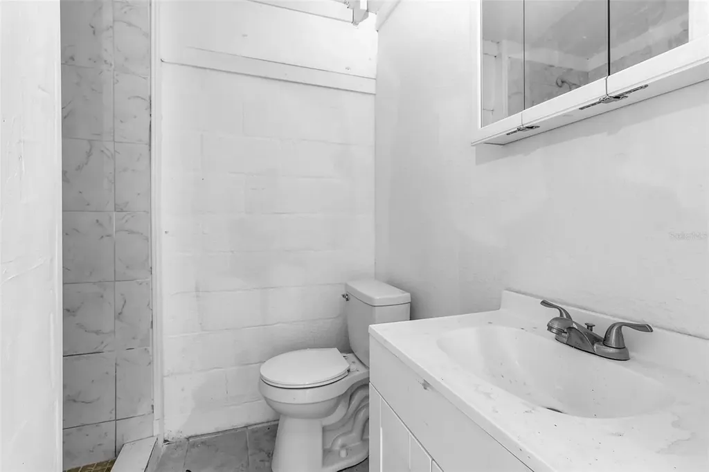1008 16th Avenue W Bradenton FL 34205
