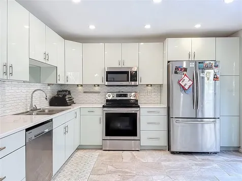 1617 Brookhouse Drive Sarasota FL 34231