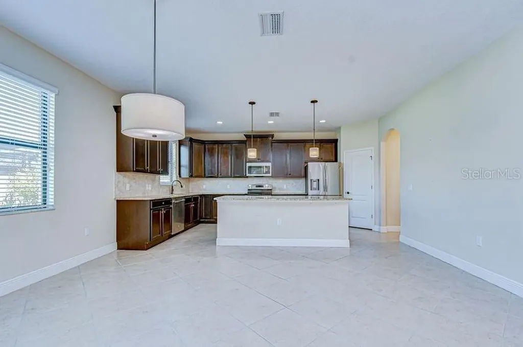 871 Vino Verde Circle Brandon FL 33511