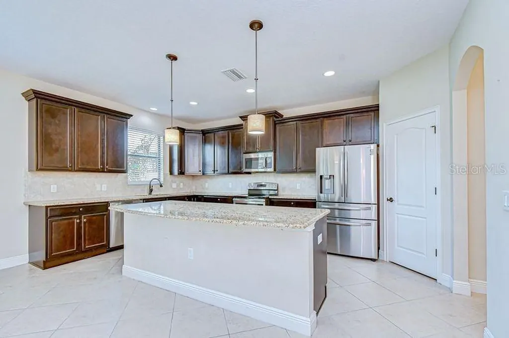 871 Vino Verde Circle Brandon FL 33511