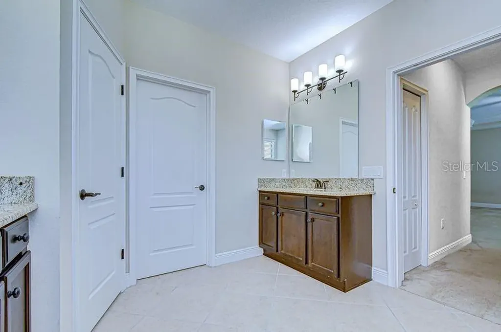 871 Vino Verde Circle Brandon FL 33511