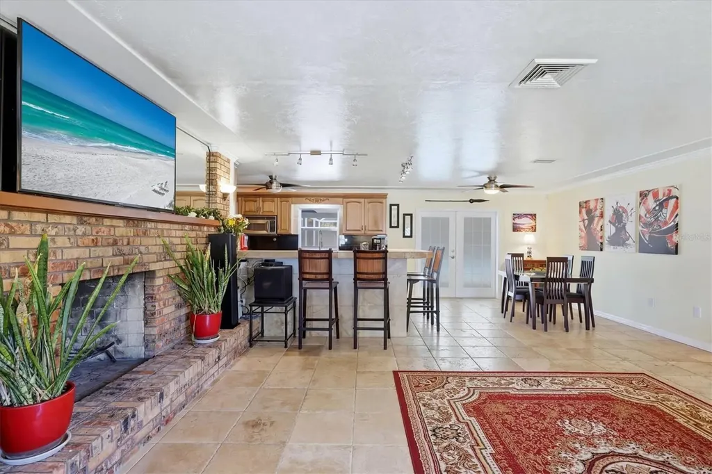 1534 Georgetowne Lane Sarasota FL 34232