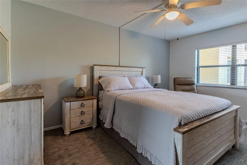 305 30th Avenue W Bradenton FL 34205