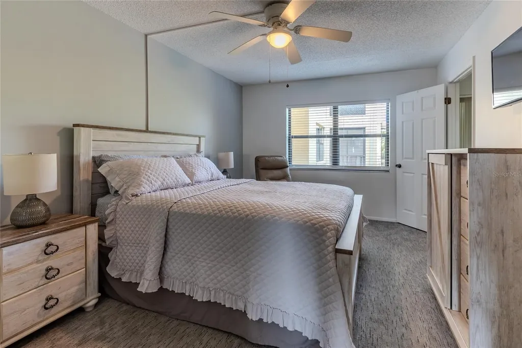305 30th Avenue W Bradenton FL 34205