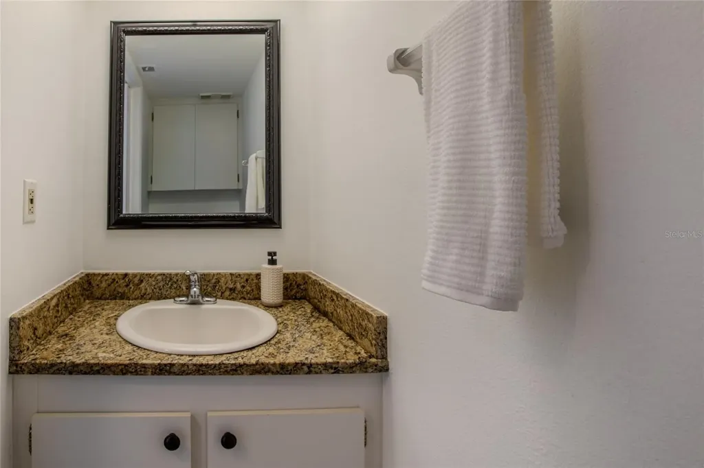 305 30th Avenue W Bradenton FL 34205