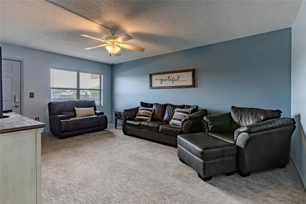 305 30th Avenue W Bradenton FL 34205