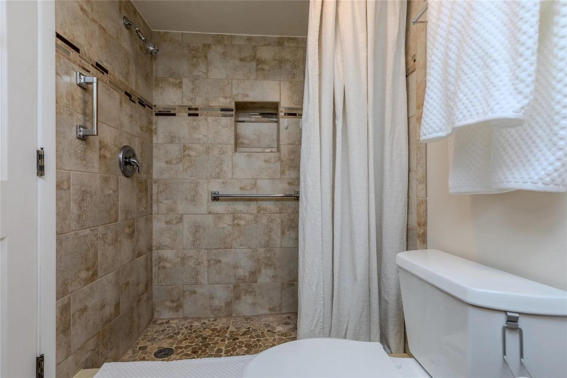 305 30th Avenue W Bradenton FL 34205