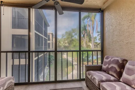 305 30th Avenue W Bradenton FL 34205