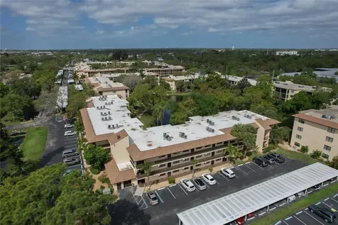 305 30th Avenue W Bradenton FL 34205